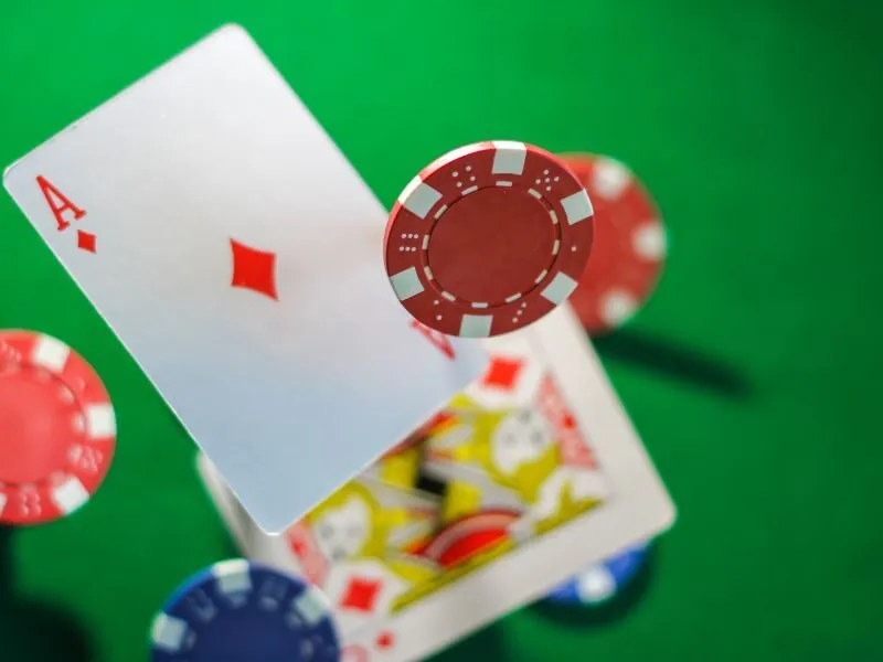 Lợi ích khi chơi game bài đổi thưởng qua ngân hàng uy tín